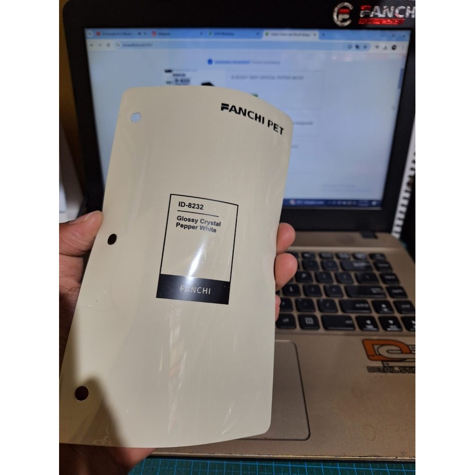 

ROLL 152CM STICKER FANCHI ID-8232 GLOSSY CRYSTAL PAPER WHITE PET 152CM ROLL