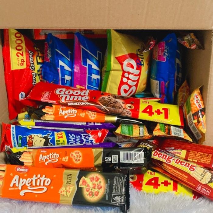 

Produk Viral Hampers/Snack Box/Paket Snack Kado Isi 60 Pcs Gift Cod