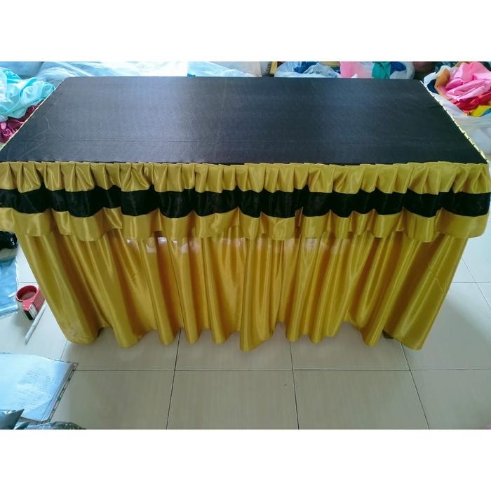 Cover Meja Prasmanan Renda Ukuran 200 x 60 x 75 cm (P x L x T)