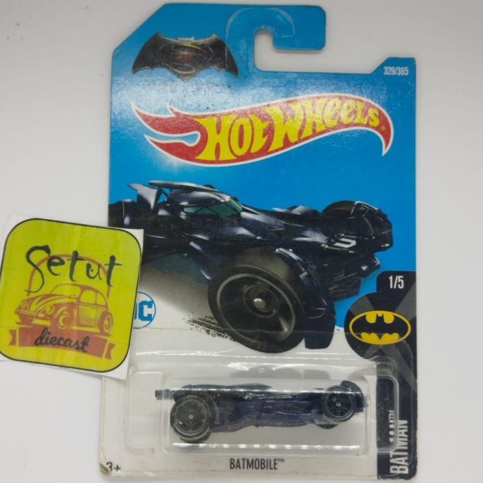 HOT WHEELS HOTWHEELS BATMAN BATMOBILE VS SUPERMAN HITAM BLACK 1/5
