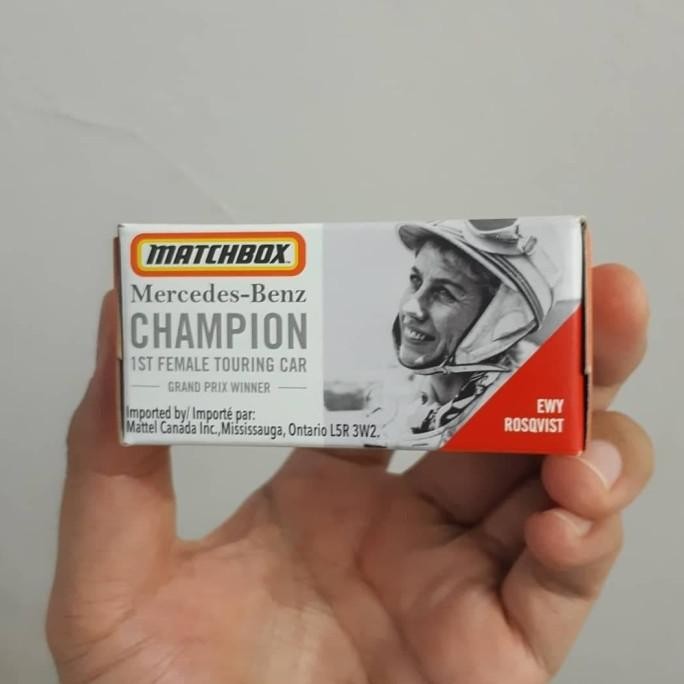 Matchbox Mercedes-Benz 220 SE Sedan Champion Power Grabs