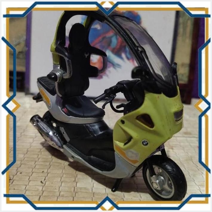 [R28] MAISTO BMW C1