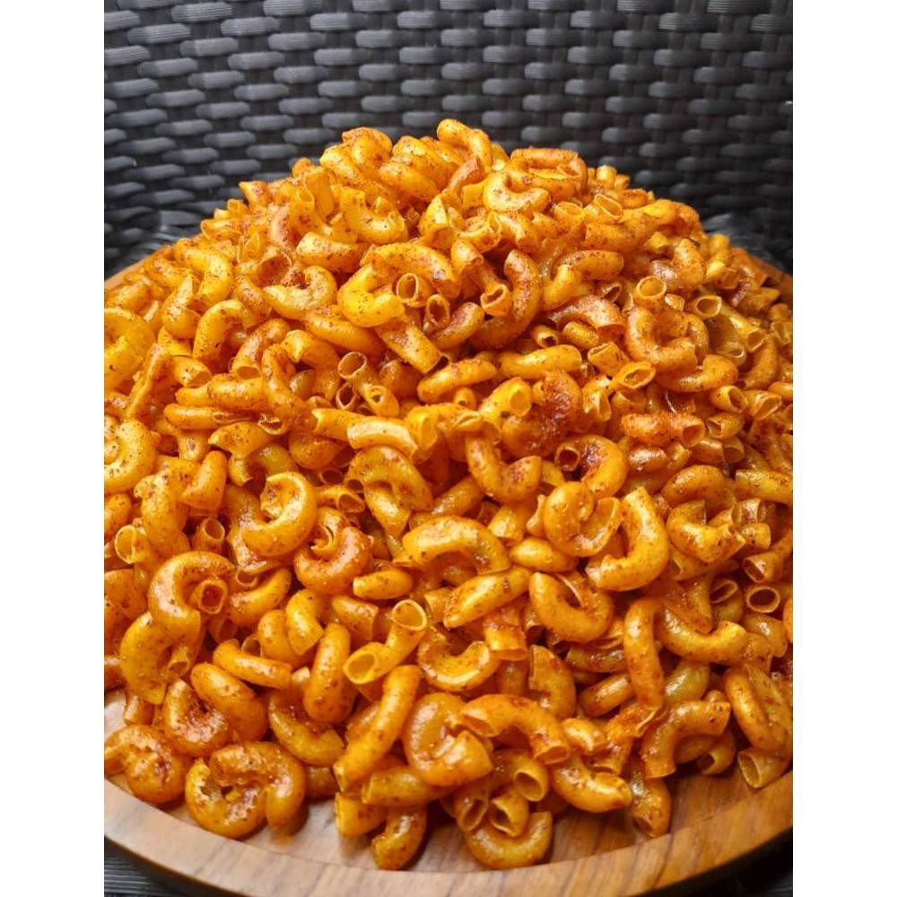 

MAKARONI KRIUK 500 GRAM / MAKARONI SI TILEUNG/PUSAT CEMILAN PEDAS