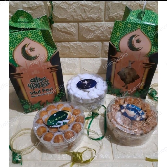 

Kue Kering Paket Lebaran (Kastengel,P.Salju,Nastar) Spesial Wisman