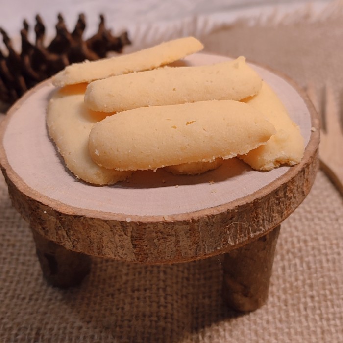 

KUE LIDAH KUCING WISMAN SPECIAL ENAK