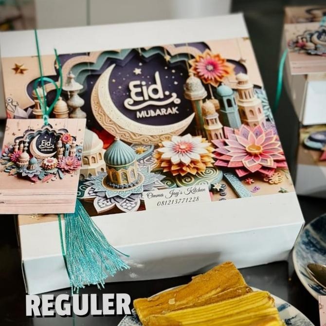 

Kue Lapis Legit Premium Wisman Hampers Imlek Lebaran Natal 20x20x6 cm SS99