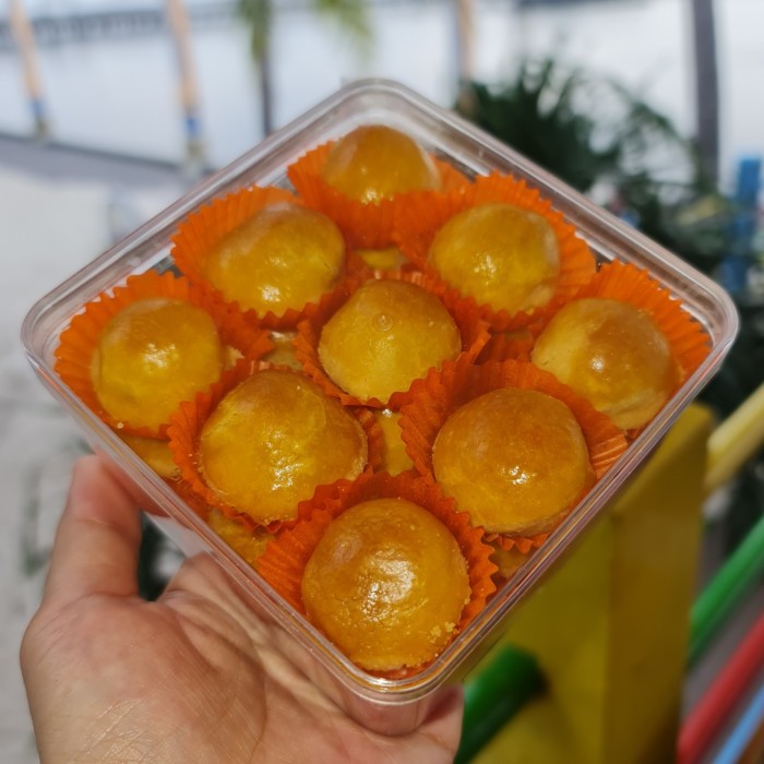 

Kue NASTAR BULAT Premium Isi Nanas Toples Kotak - Kue Kering