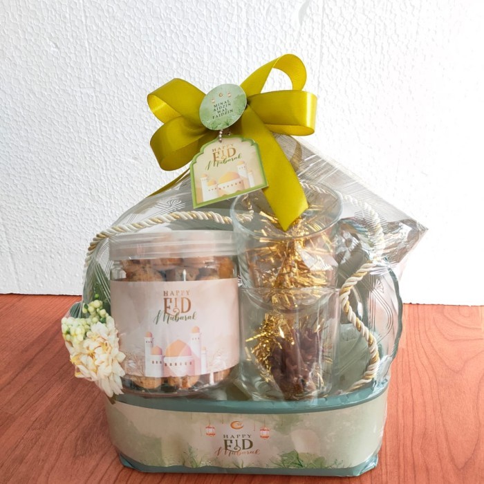 

PARCEL LEBARAN KUE KERING CANGKIR HAMPERS KADO PARSEL GIFTSET