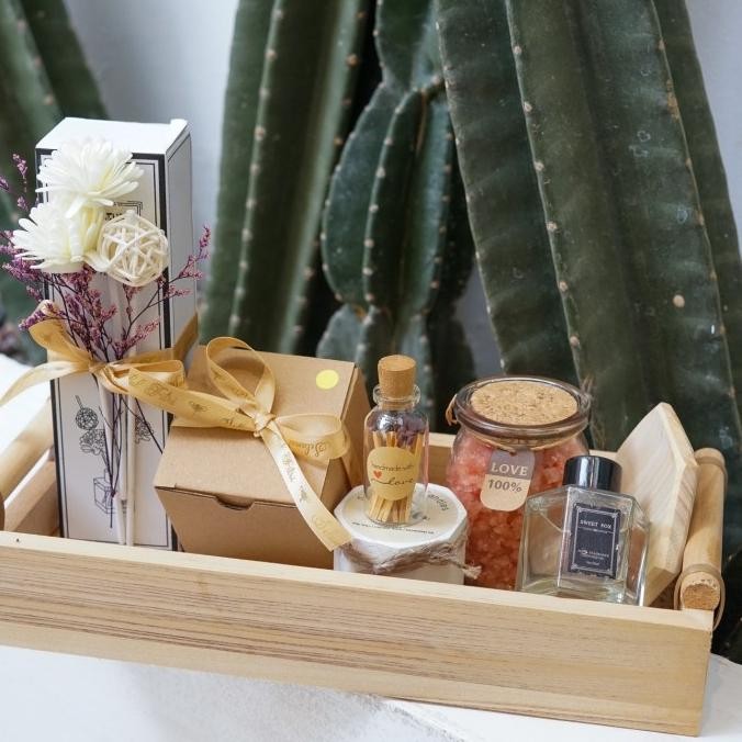 

AROMATHERAPY- Hampers lebaran/paket lebaran/parcel lebaran/idul fitri bps