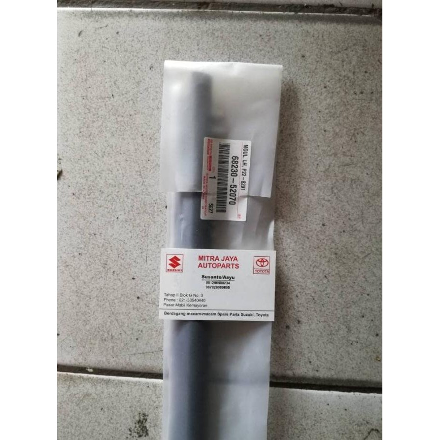 Pelipit/List Kaca Belakang Kiri Toyota Ist