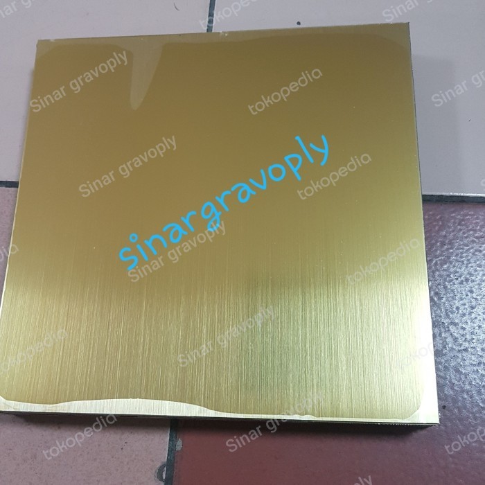 

GRAVOPLY SILVER & GOLD TEKS HITAM 120X60CM TEBAL 1.5ML