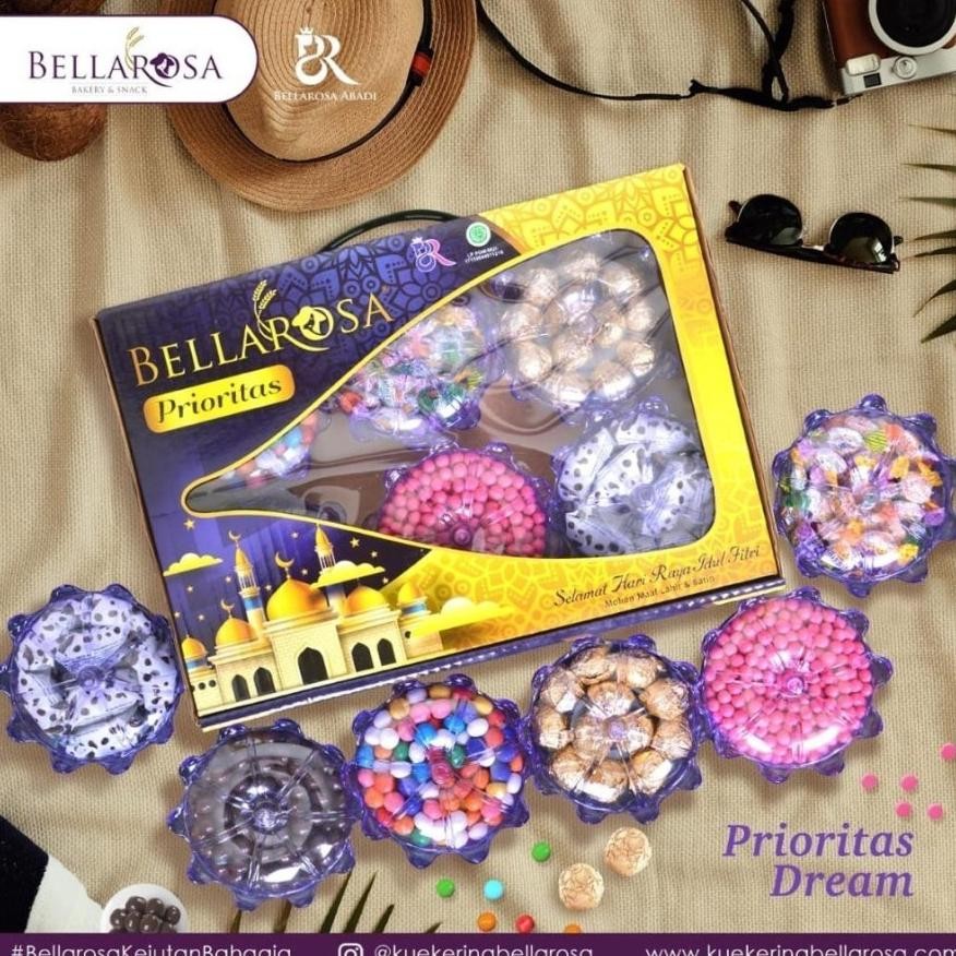 

Oh34 (COD) PAKET COKLAT PRIORITAS DREAM BELLAROSA BINGKISAN KUE LEBARAN Original