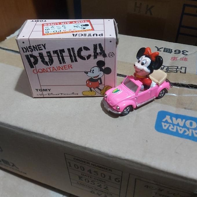 Tomica PUTICA Minnie Volkswagen Beetle Pink
