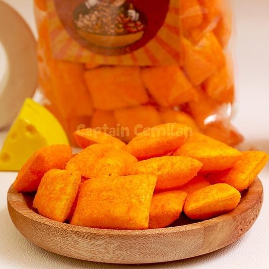 

hj-77 500Gram Snack Keju Bantal ciki rasa keju Captain cemilan Sale