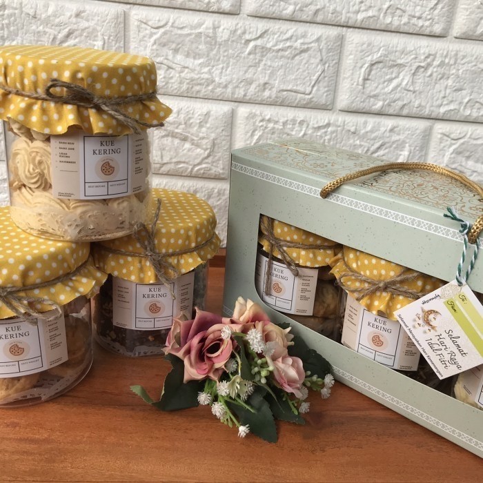 

Hampers isi 3 jar + Parcel Lebaran