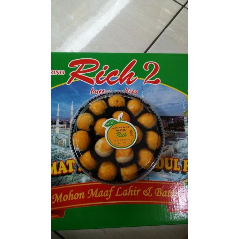 

Kue Kering Rich 2 /Hampers Lebaran / Kue Kering Toples Campur Isi 6 Toples(Isian Kue 200Gr-250Gr )+ Free Kartu Ucapan (Kue Kering Sesuai Foto) Terlaris! Produk Ini Banyak Dicari