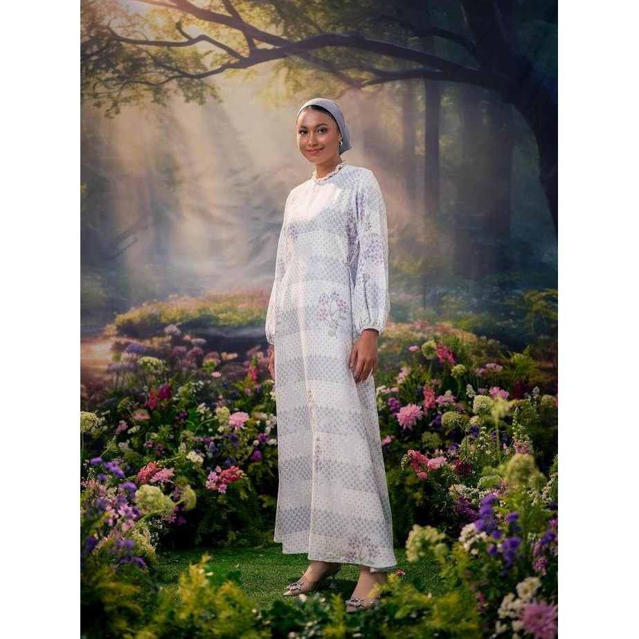 Zm Zaskia Mecca - Wayla Dress Gamis Muslim Motif Panjang - Romansa Khatulistiwa - Edisi Widuri Berku