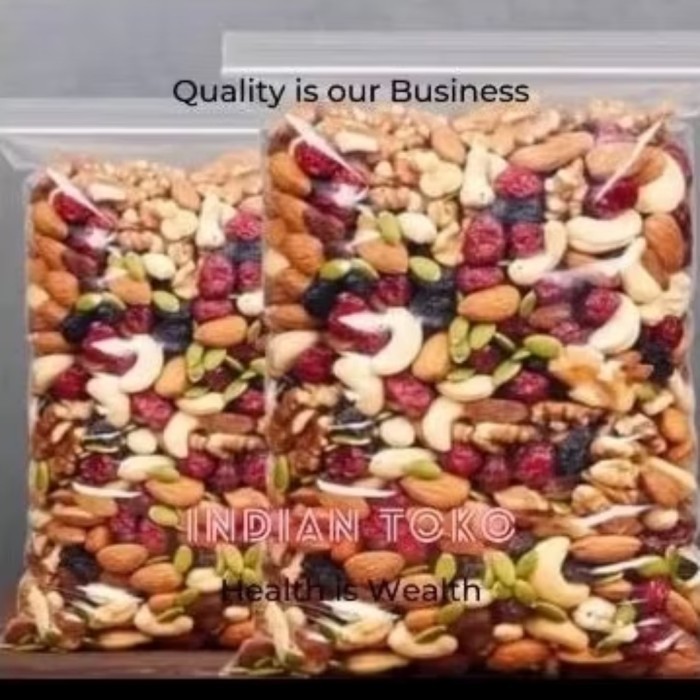 

SUPER HEALTHY MIXED NUTS , DRIED FRUITS , SEEDS 500 GRAM