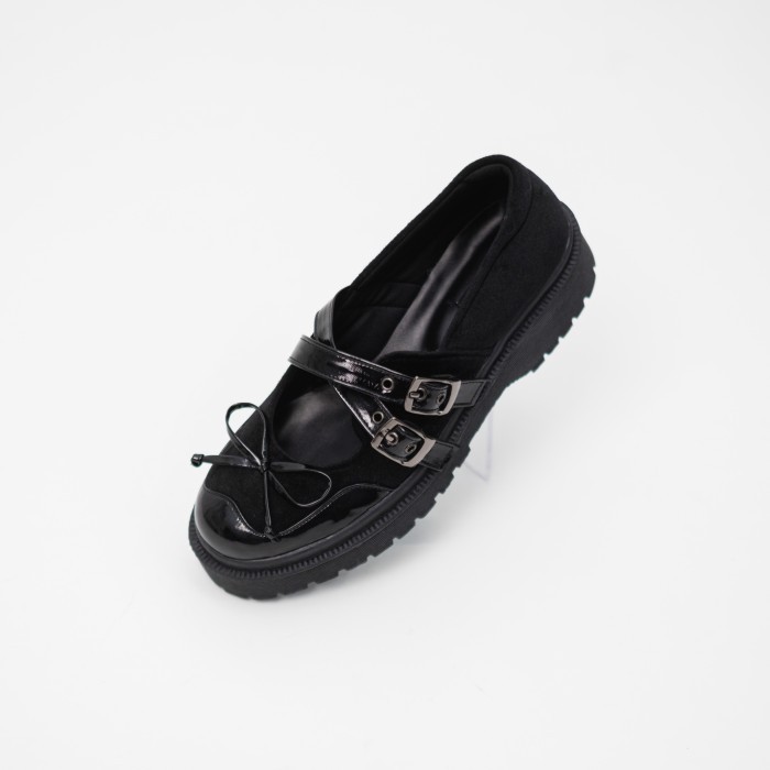 Cekhas - Girl Crush Jisoo Black Shoes