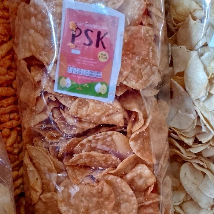 

BERMUTU KEMPLANG BULAT GURIH RENYAH 1KG Camilan Food Snack Pedas Crispy