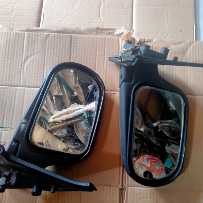 Spion Classy Charade Cx Daihatsu Second