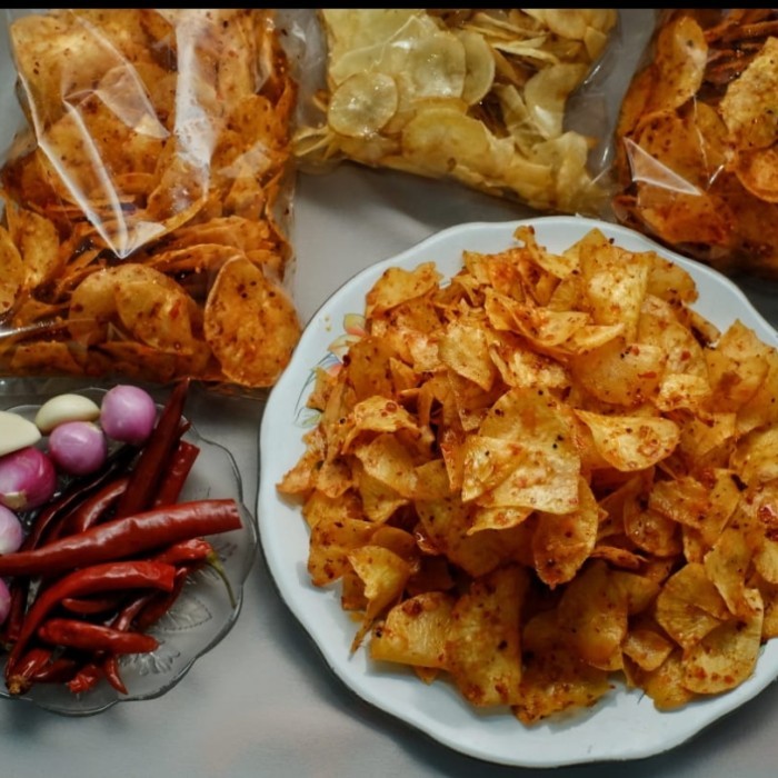 

DISKON Keripik singkong pedas - keripik - makanan ringan - cemilan