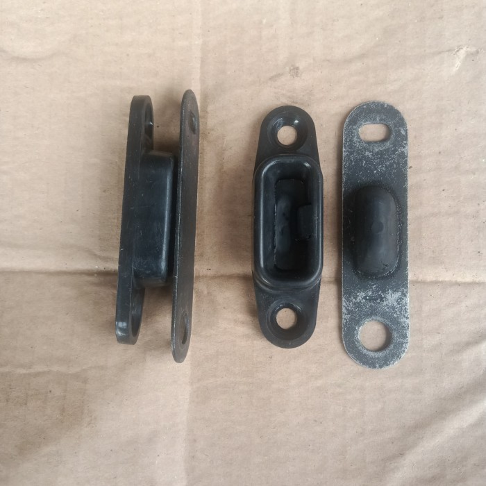 karet stoper pintu mobil