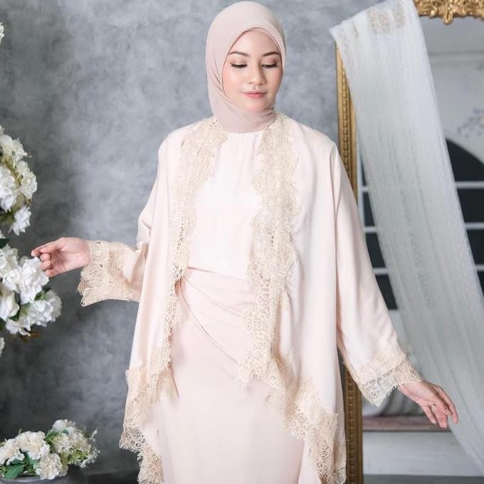 FIRDA -  One Set Putri 3in1  ( Outer Lilit Free Inner ) Raya Exlusive Collection Bahan Silk