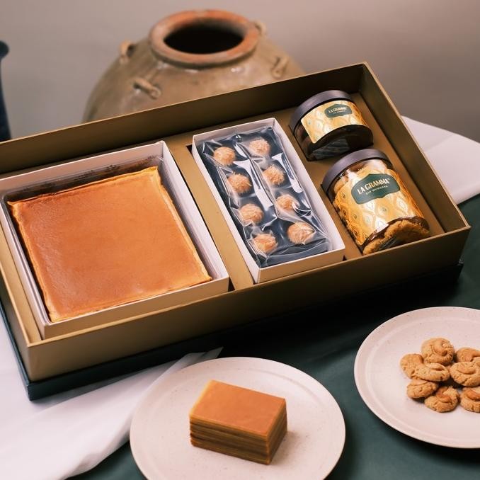 

full house hampers natal imlek lebaran/nastar cookies lapis lebaran Original dan Terpercaya