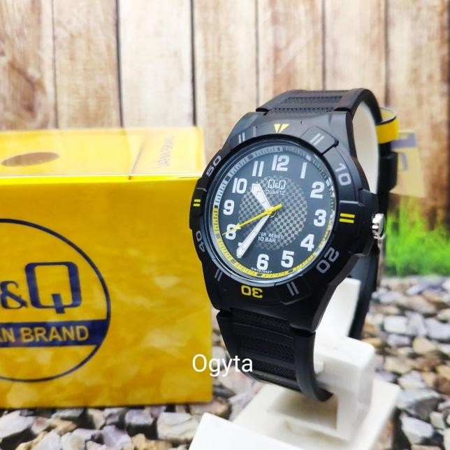 Qq Qq Qnq Analog Jam Tangan Pria Aret Hitam Gw36J002Y