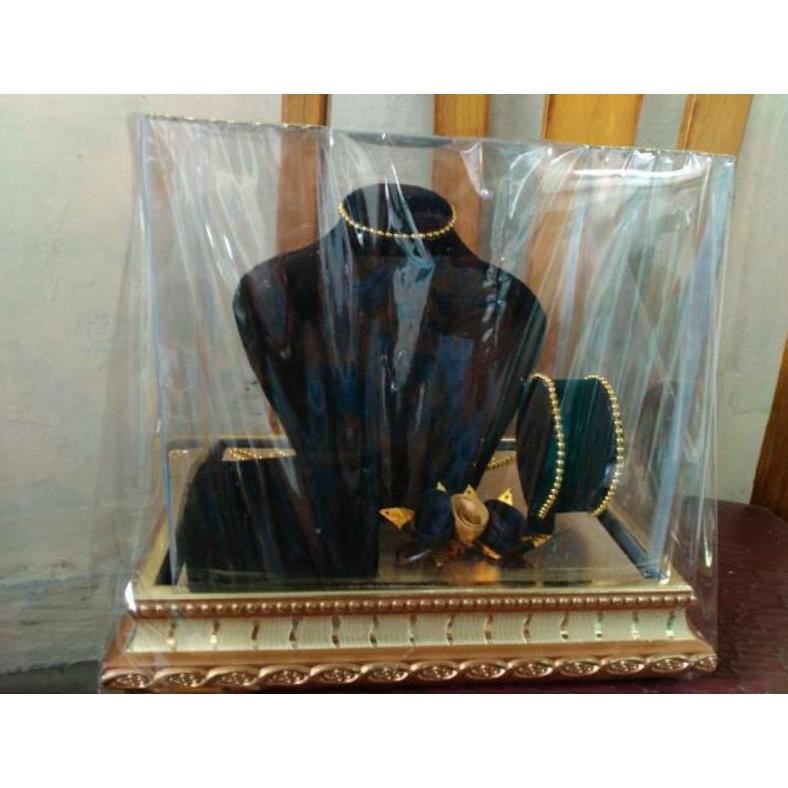 

VIRAL Kotak hantaran maskawin kompit tempat meskawin seserahan pernikahan fullsetVVSet Hantaran Seserahan Perkawinan - Tempat Perhiasan Komplit - Tempat Perhiasan Seserahan Kalung Gelang Cincin - Tempat Perhiasan fj-44