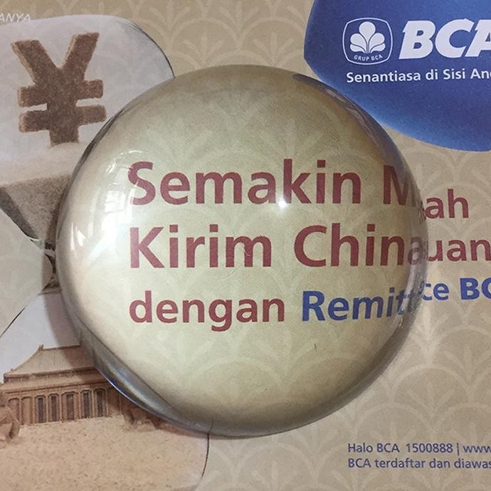 

Pemberat Kertas Dan Kaca Pembesar Dari Bahan Glass Kristal Large