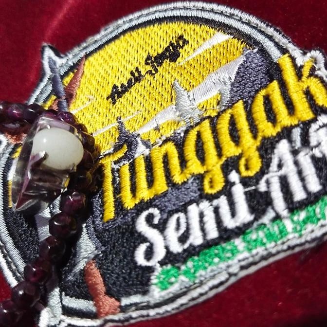 ------] Cincin Batu Fosfor