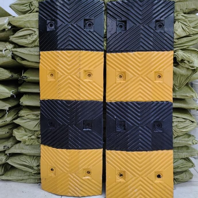 Rubber Speed Bump / Speed Bump / Polisi Tidur Karet 100355 New Stok