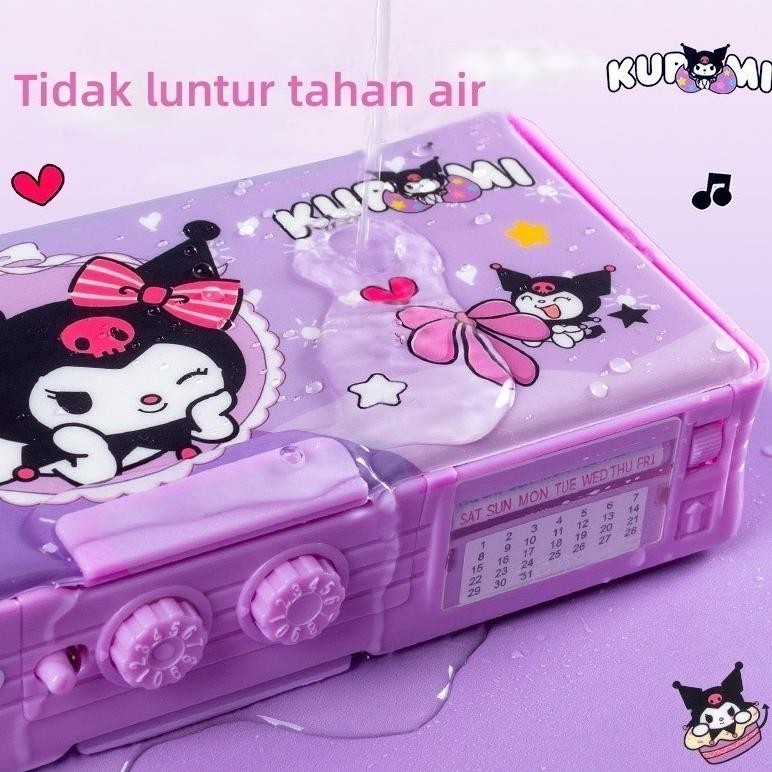 

ORIGINAL In Stock) Gaya Baru Cinnamoroll Kotak Alat Tulis Multifungsi Kunci Kode Perempuan Pensil Sanrio Dua Sisi Bernilai Tinggi Kapasitas Besar gd-324