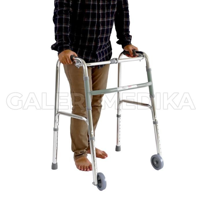Walker Alat Bantu Jalan dengan Roda - GEA FS912L / FS 912 L