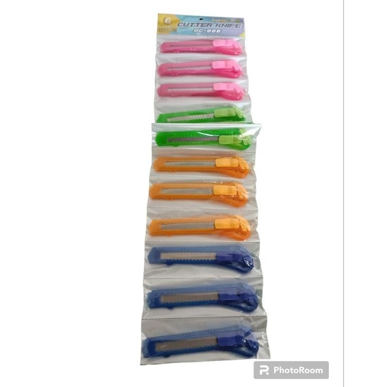 

Pisau Cutter Besar 12 Pieces