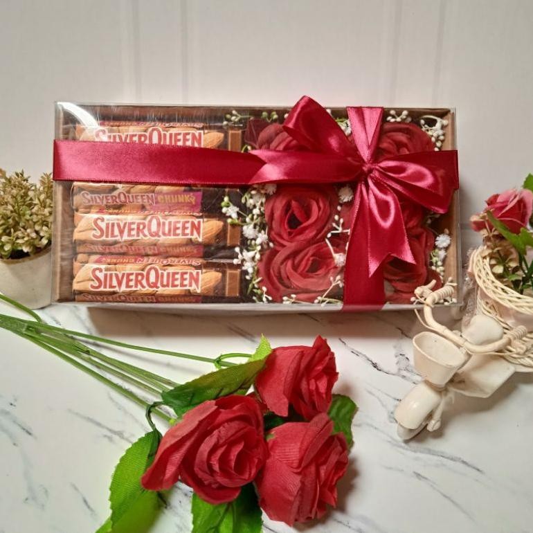 

hj-64 Hampers Coklat Silverqueen Flower Bloom Box kado ulang tahun valentine aniversary graduation wisuda permintaan maaf hadiah Original