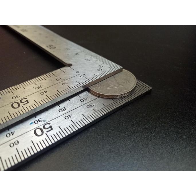 

Penggaris Siku Stainless Steel 40 X 60