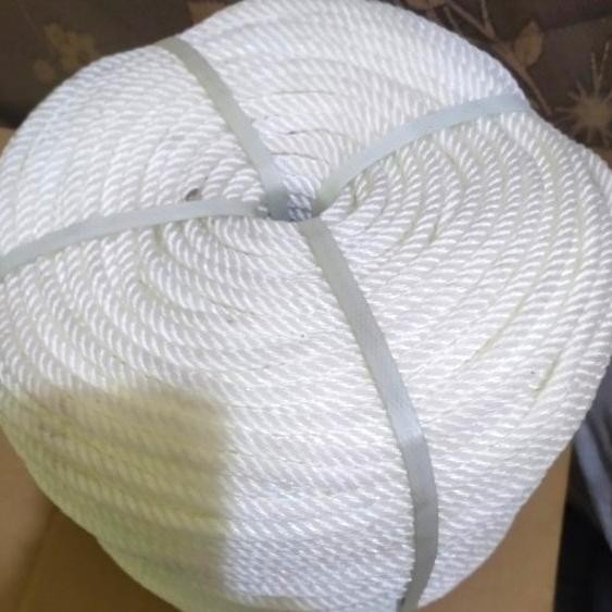 

Tali Tambang Plastik 7Mm Per Roll- Tambang Plastik 7 Mm Per Rol New Stok