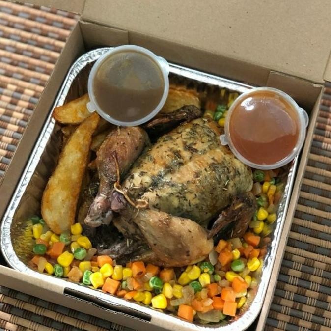 

Ayam Panggang/Rosemary Roast Chicken Rotisserie Hampers untuk Event