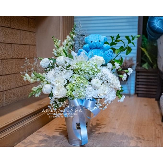 BEBAS ONGKIR - Rangkaian Bunga Asli Boneka New Born Bayi Pot Kaleng Tin Fresh Flower