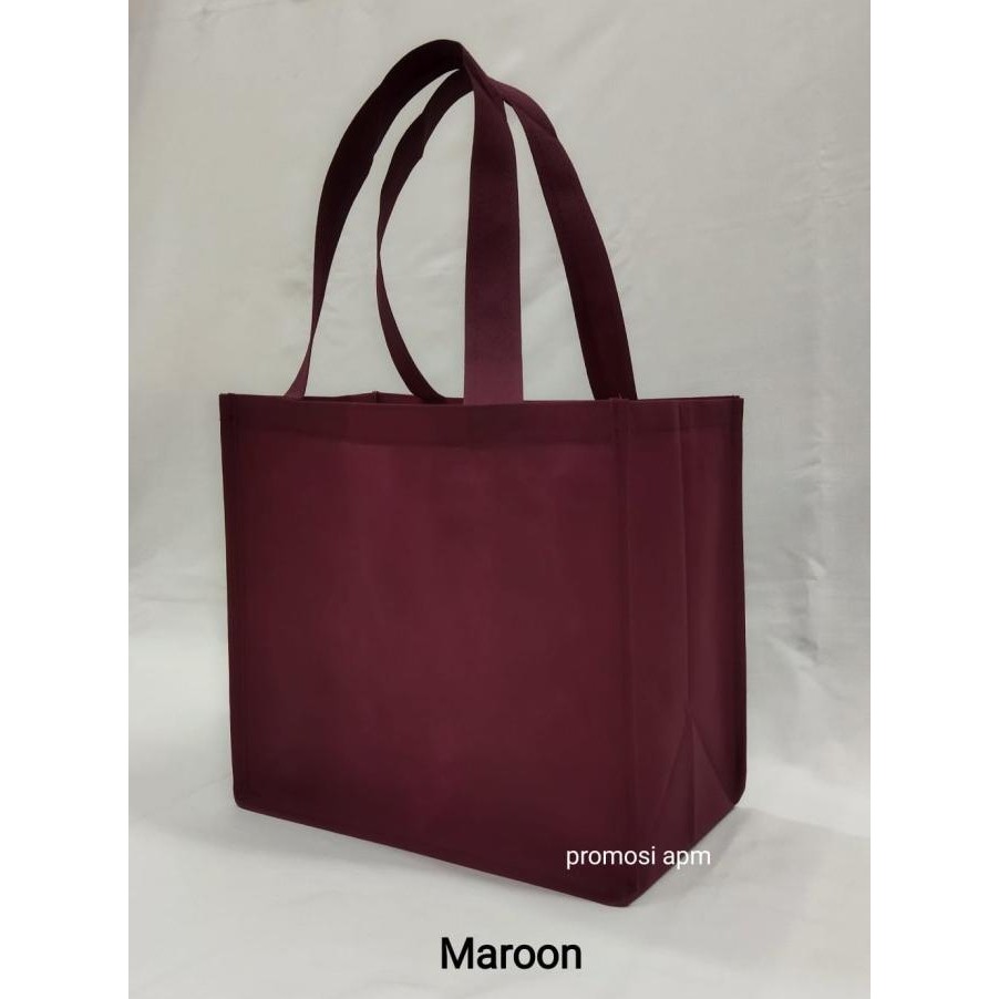 

Tas Spunbond Kotak Ukuran 35x20x30 (Tas Jahit) murah