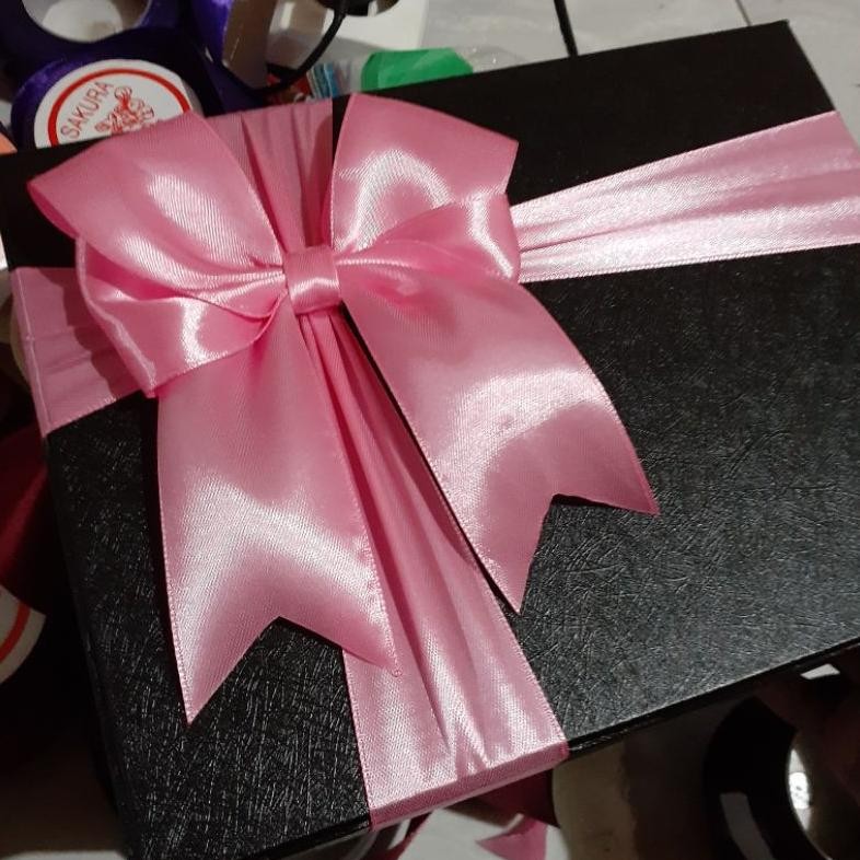 

HardBox Cantik Kotak Kado Hadiah Box Custom Ukuran Pilih Warna Volumetrik 2 kg
