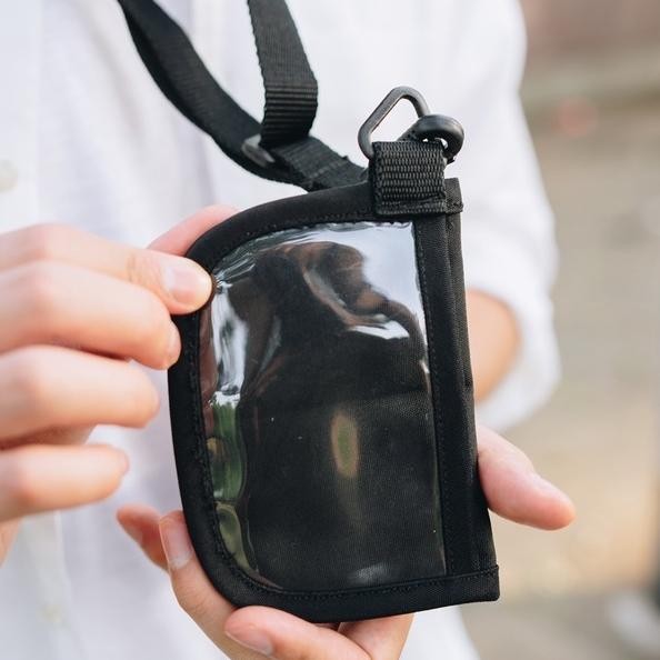 

Wanderlust Hanging Lanyard Wallet Gantungan ID Card Bolza