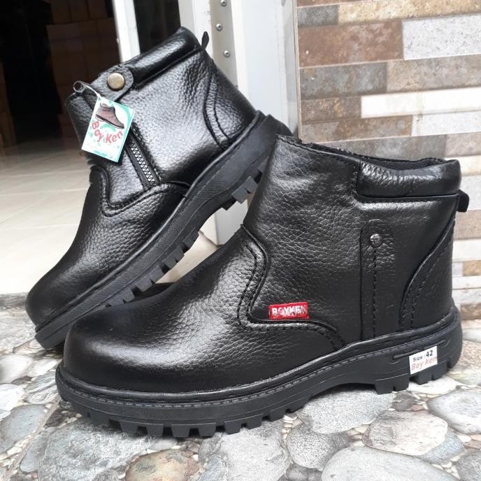 Terjangkau Sepatu Safety Boot Kulit Asli Boyken Hitam Polos.