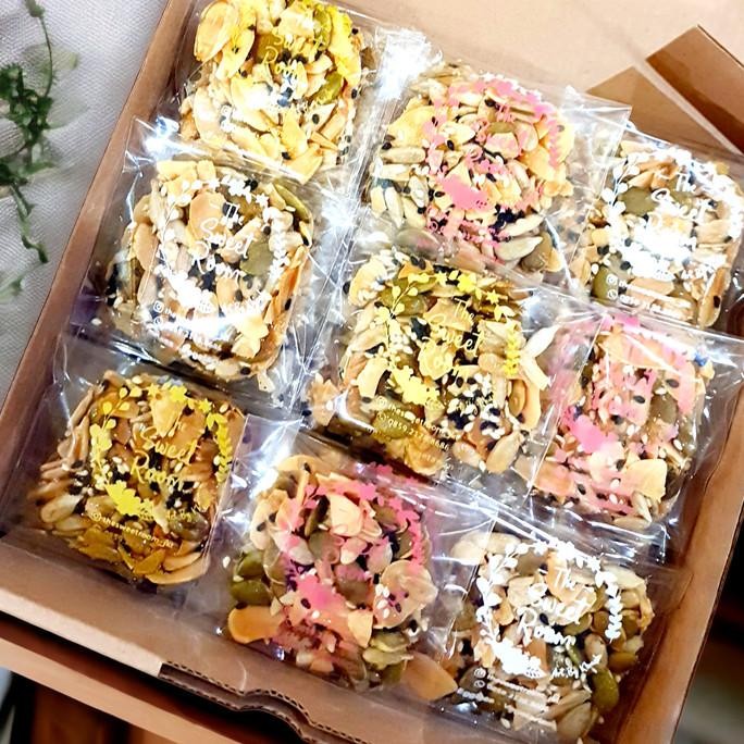 

Murah Nut & Seeds Brittles Jars