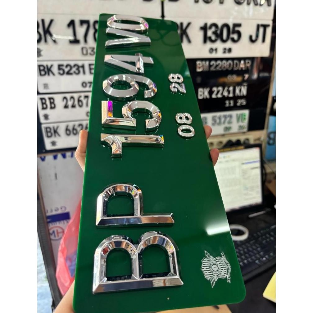 Plat Nomor Mobil Variasi Diamond Chrome Plat Hijau