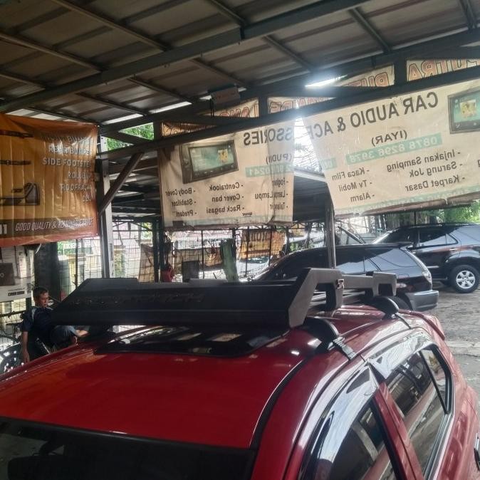 Roofrack Bagasi Atas Mobil Toyota Calya+Cross Bar Merek Rhino