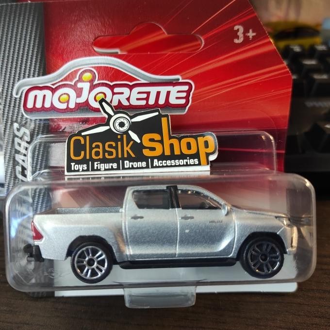 TERSEDIA Majorette Street Cars Toyota Hilux Revo Silver